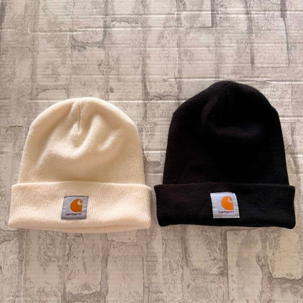 Set of 2 Carhartt Ribbed Knit Cuffed Beanie Hats in Black and Cream White